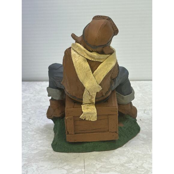 J Doty 1992 Limited Edition 'Pilot' 1105/7000 WW2 Aviator Boy Crate Plane - Picture 3 of 6